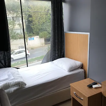 Ema Hotel